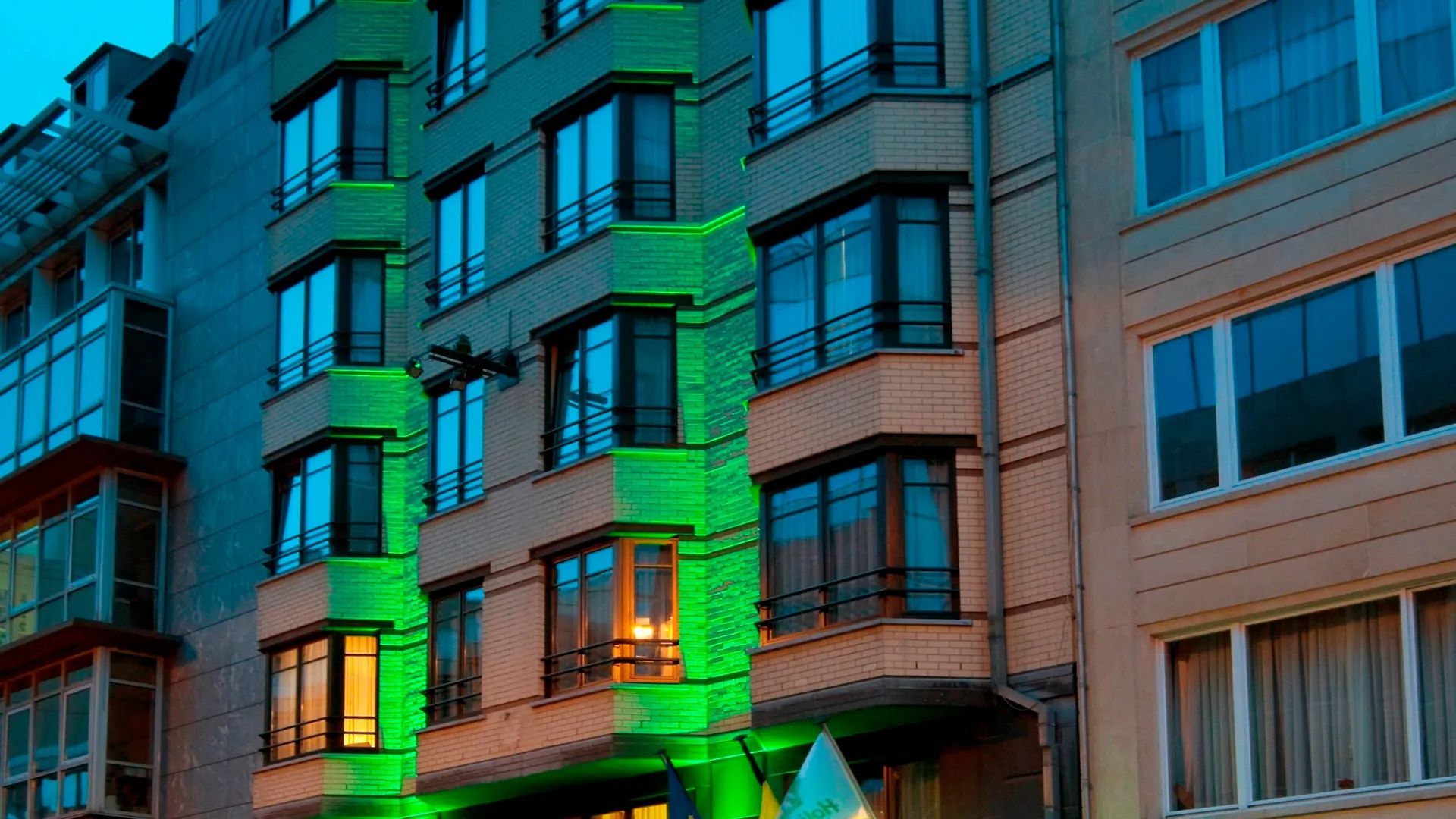 Holiday Inn Brussels Schuman By Ihg 4*,