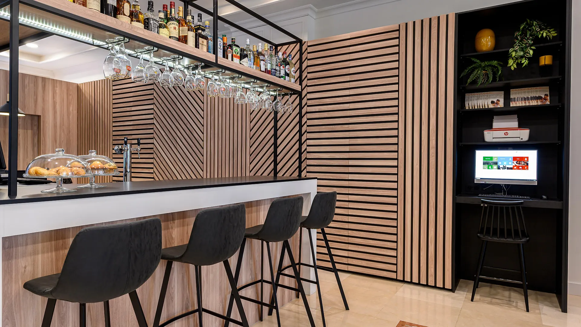 Holiday Inn Brussels Schuman By Ihg 4*,  Belgium