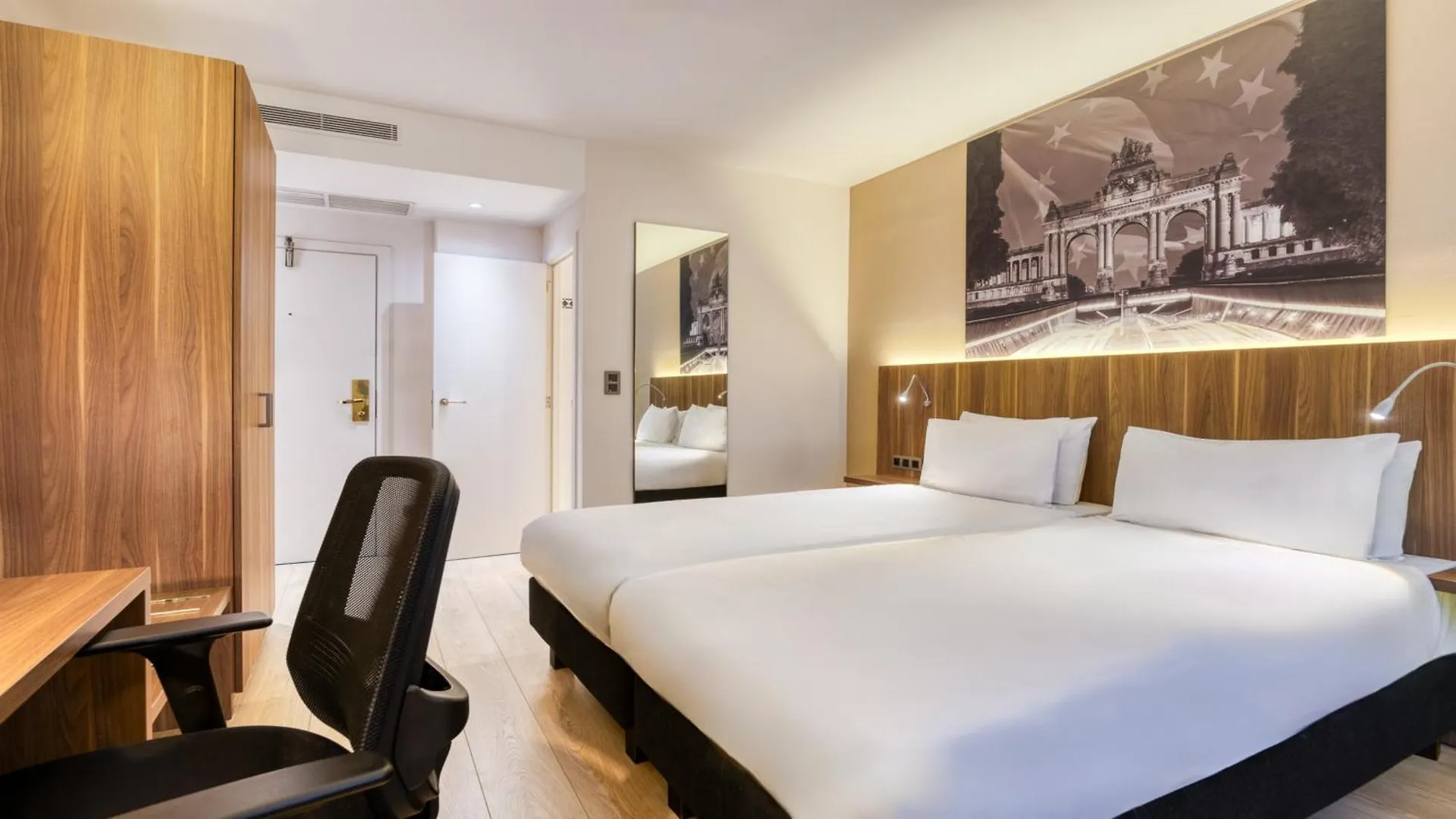 Holiday Inn Brussels Schuman By Ihg