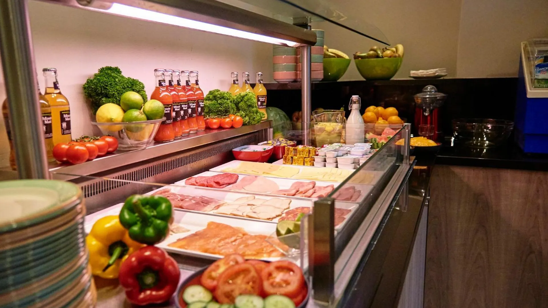 Holiday Inn Brussels Schuman By Ihg 4*,