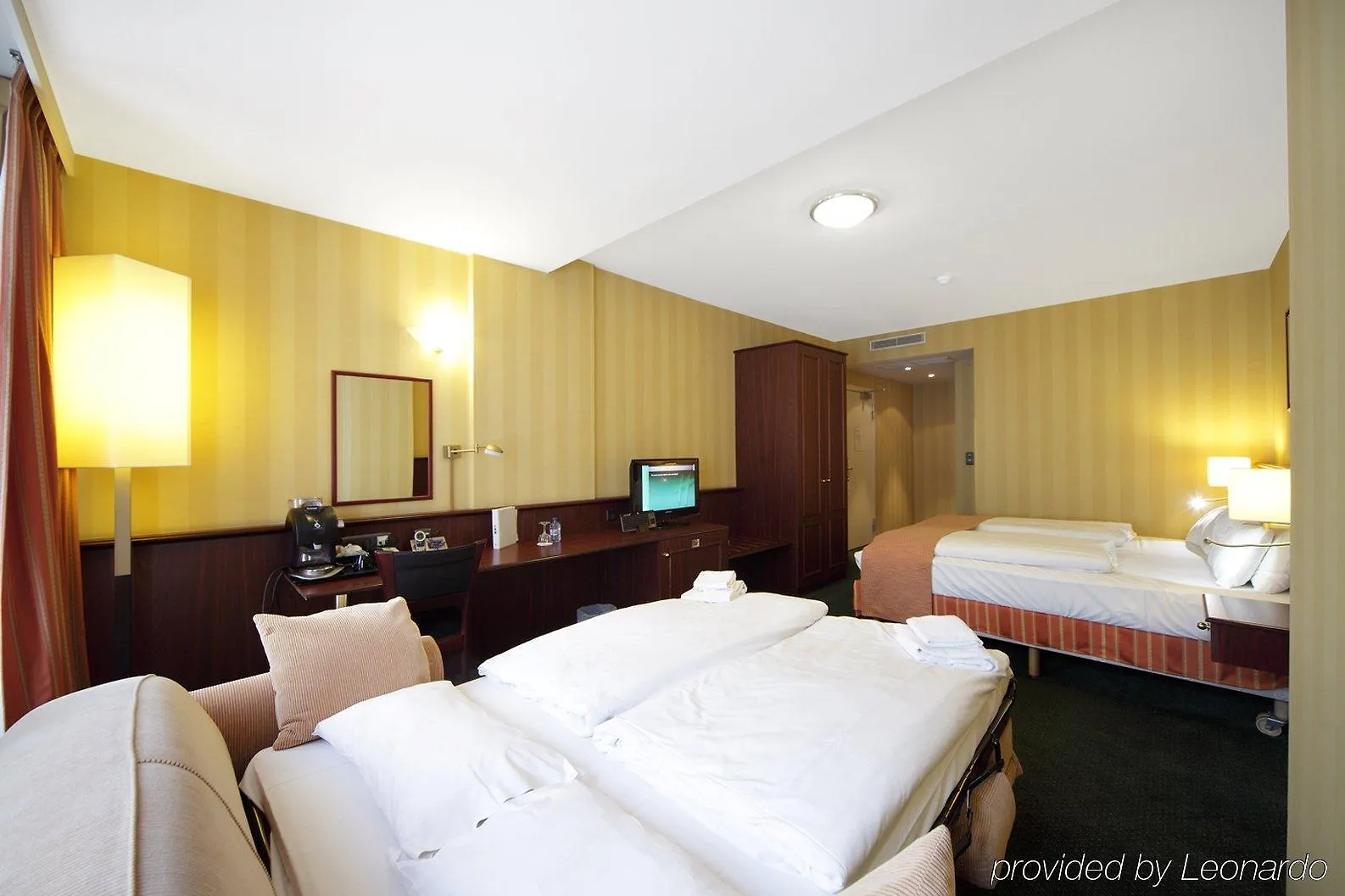 Hotell Holiday Inn Brussels Schuman By Ihg