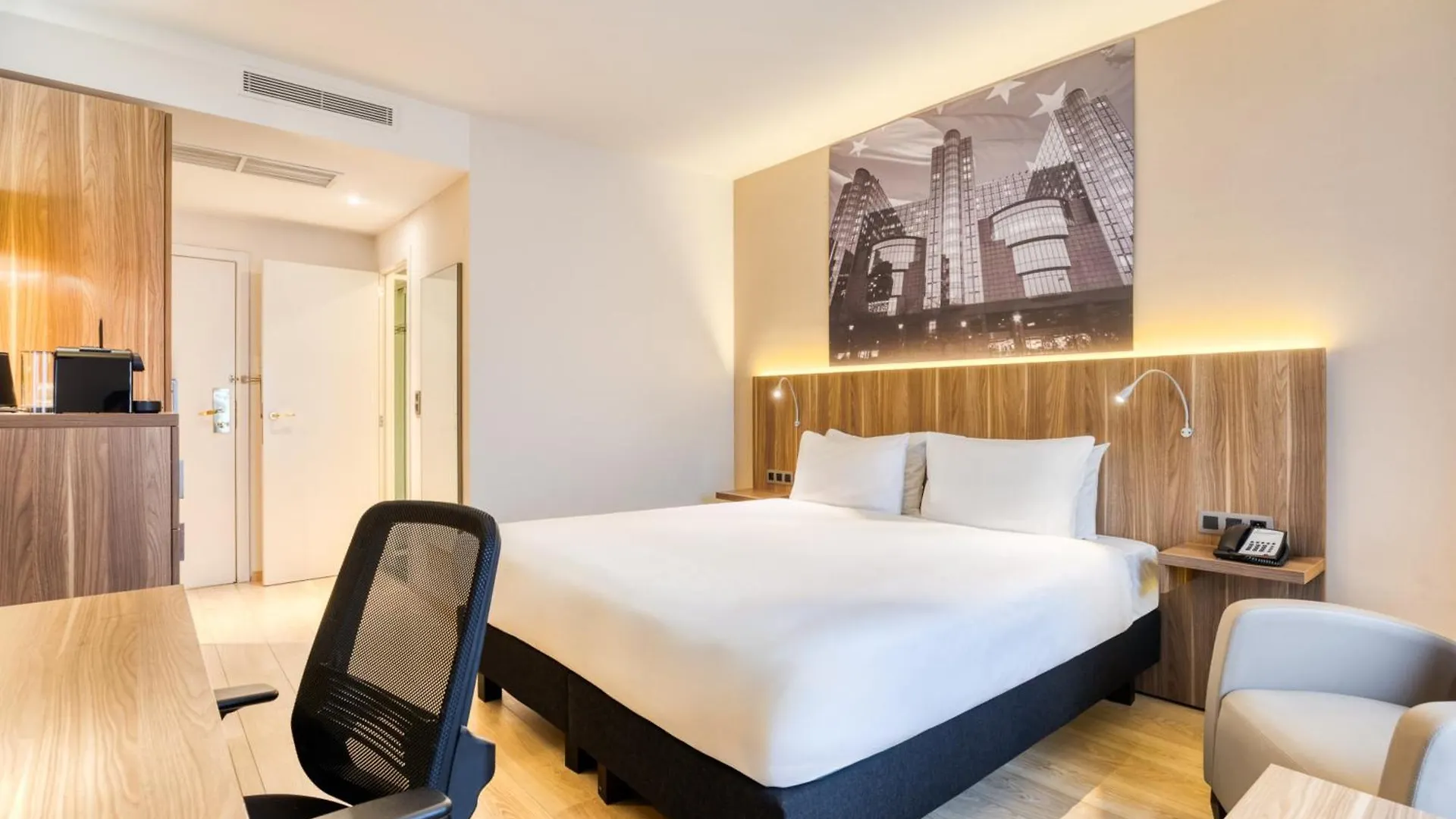 Holiday Inn Brussels Schuman By Ihg 4*,  Belgium